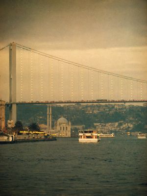 Vintage Bosphorus Bridge Ferry Scene – GPT Image 2 prompt by Melis✨